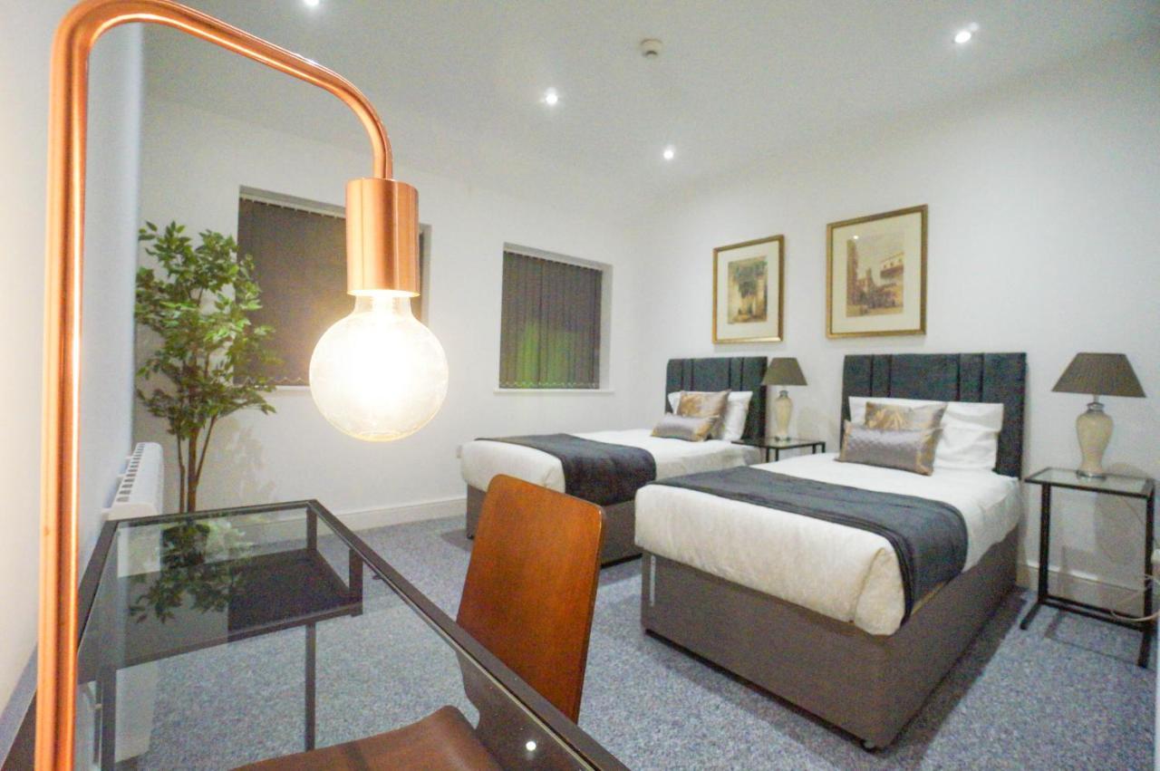 Premium Apartments Thatcham Broadway 外观 照片