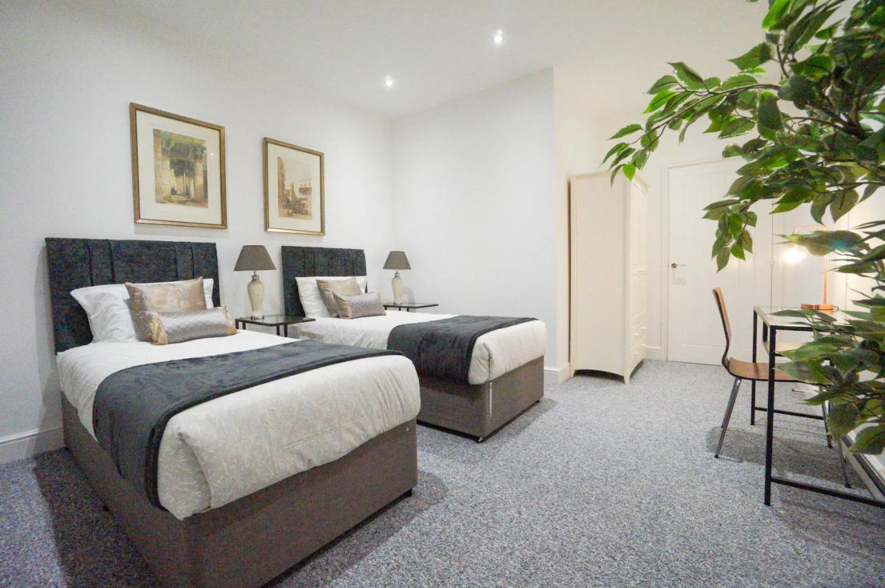 Premium Apartments Thatcham Broadway 外观 照片