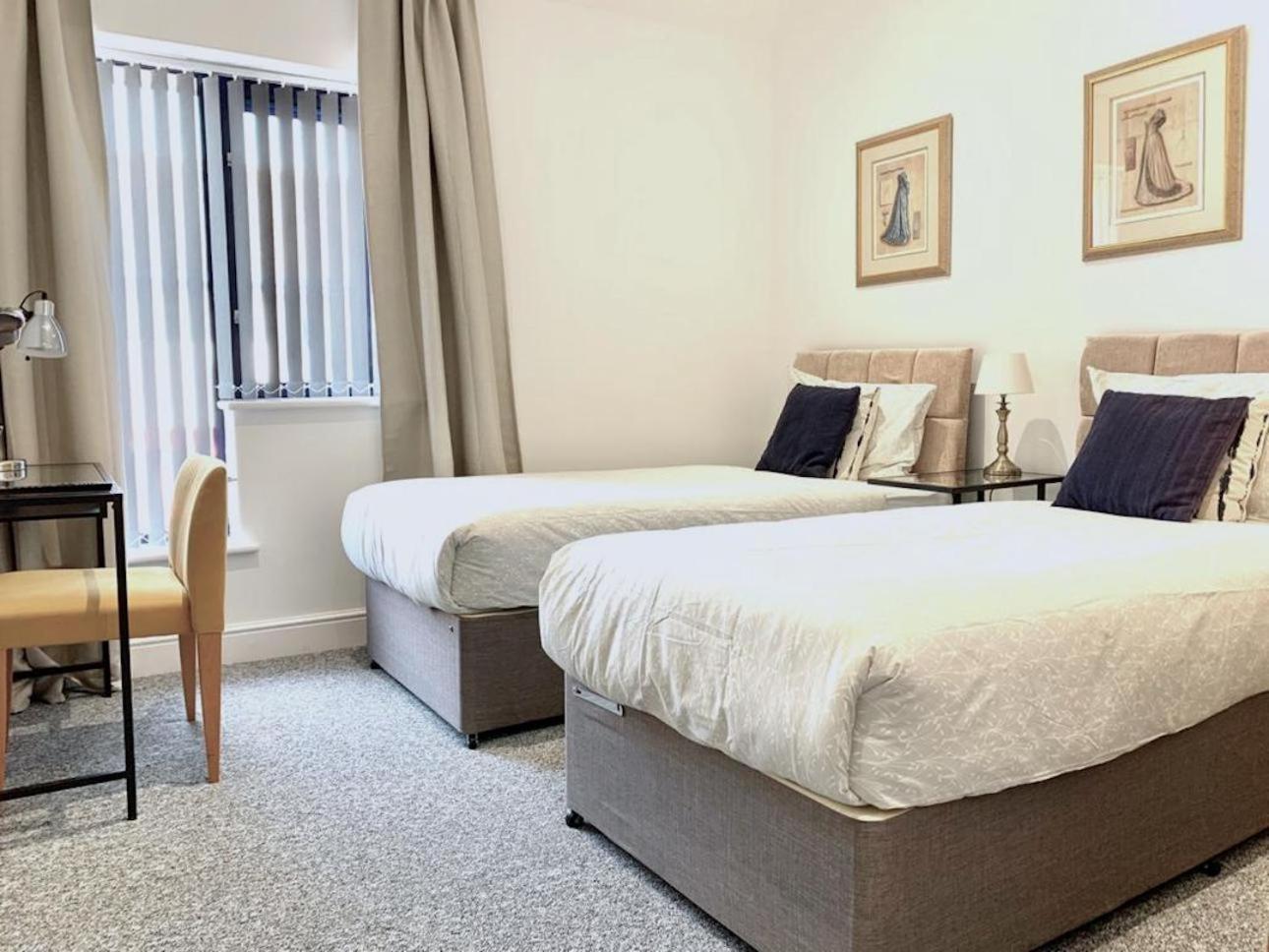 Premium Apartments Thatcham Broadway 客房 照片